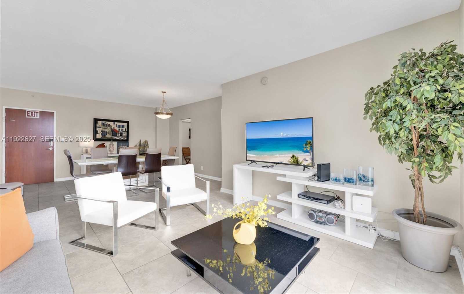 Imagen de Pequeño Objeto