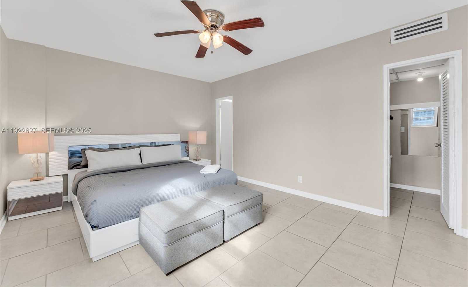 Imagen de Pequeño Objeto