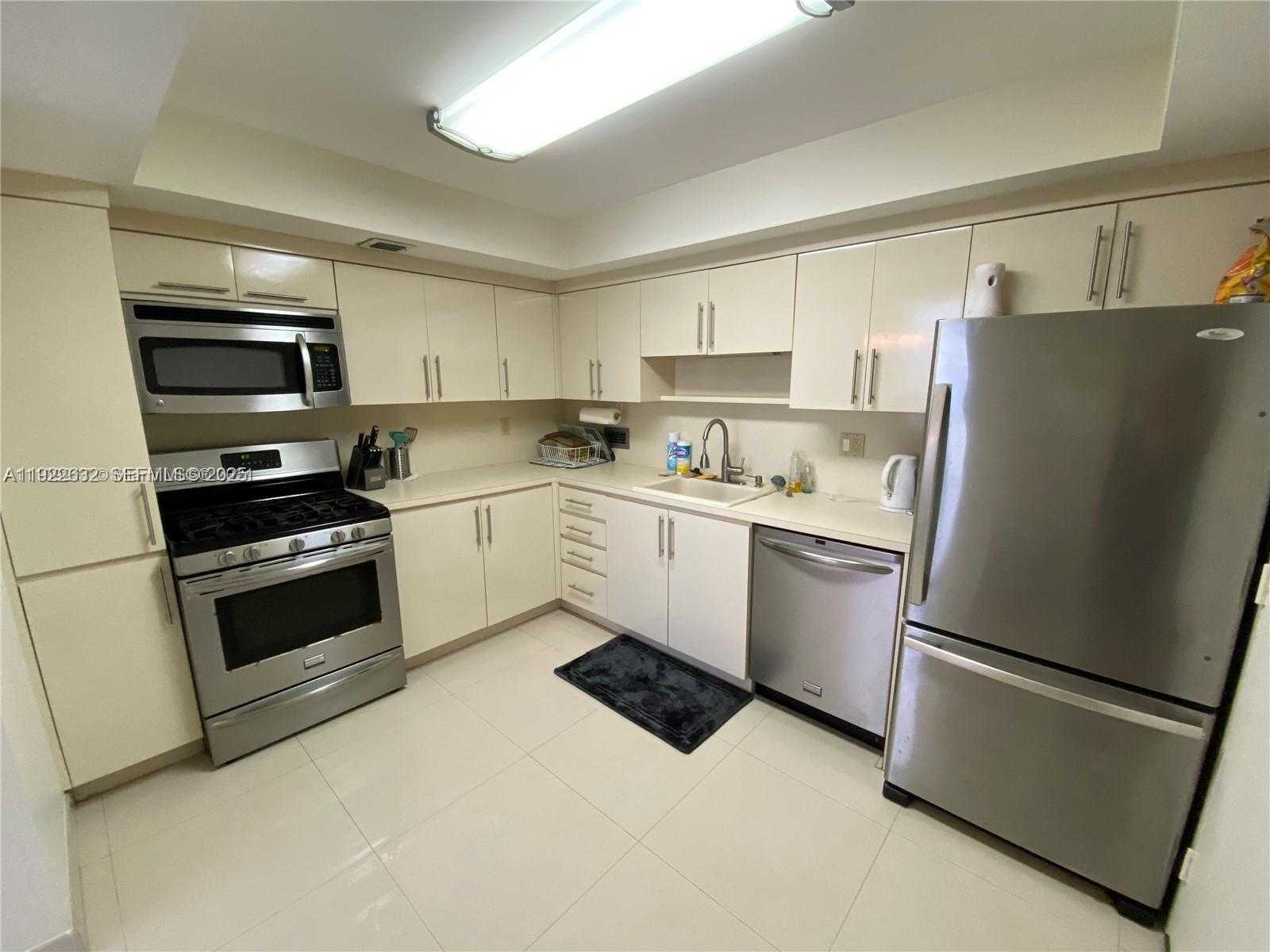 Small Image of 2030 EAST OCEAN DR #412, Hallandale Beach Number 4