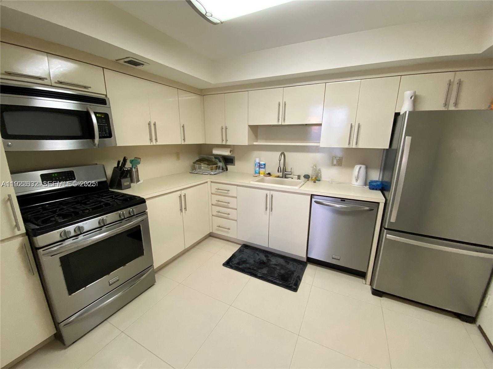 Small Image of 2030 EAST OCEAN DR #412, Hallandale Beach Number 5