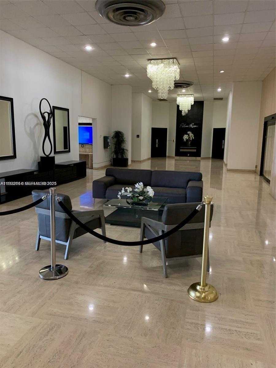 Imagen de Pequeño Objeto