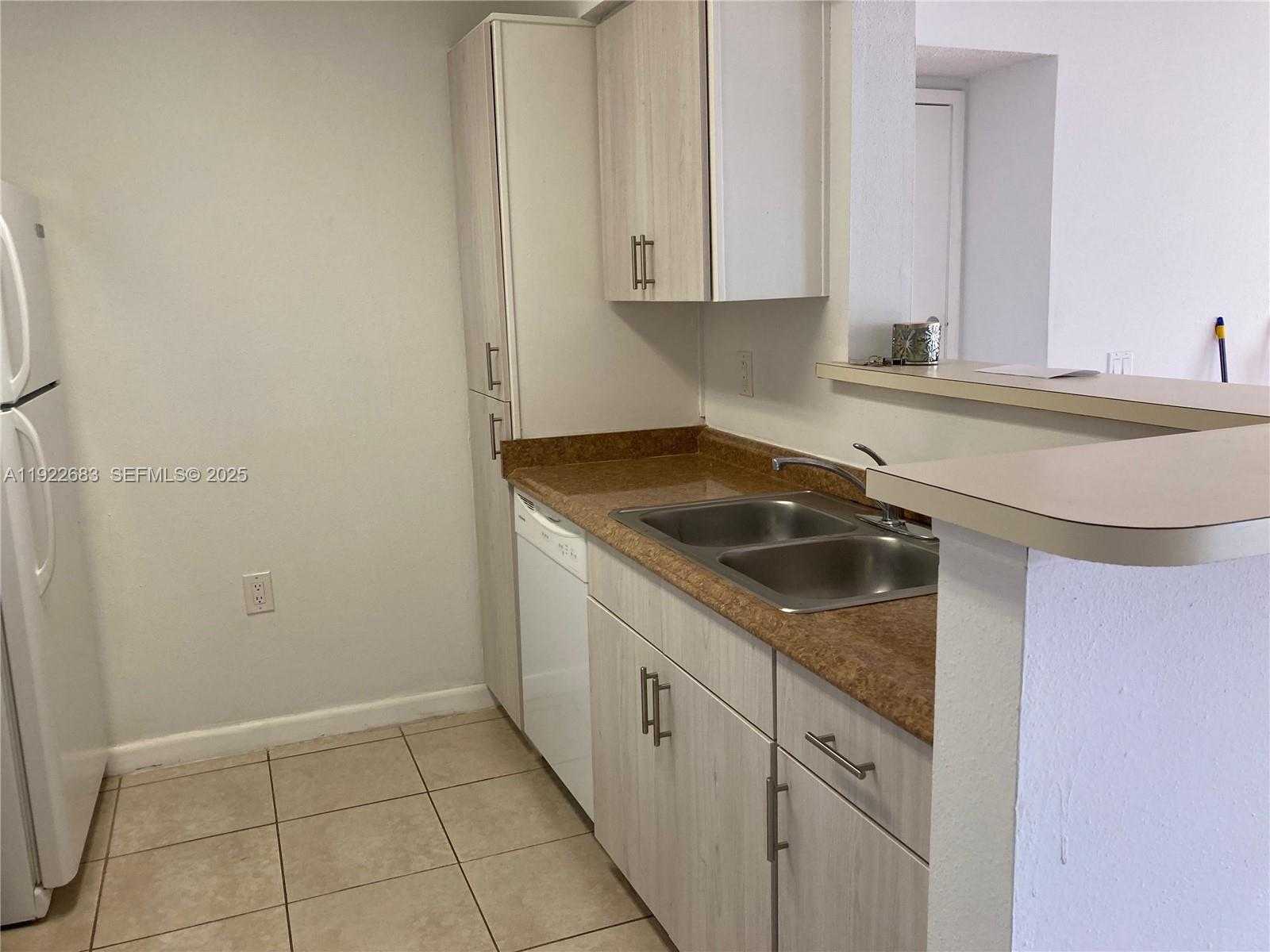 Small Image of 10360 SOUTH WEST 150TH CT #12104, Miami Number 3