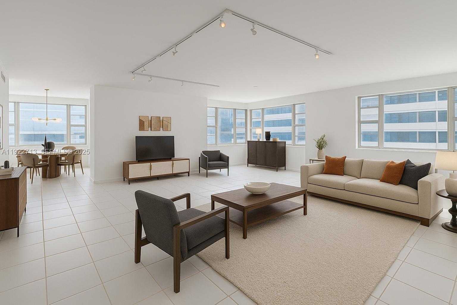Small Image of 5255 COLLINS AVE #5D, Miami Beach Number 2