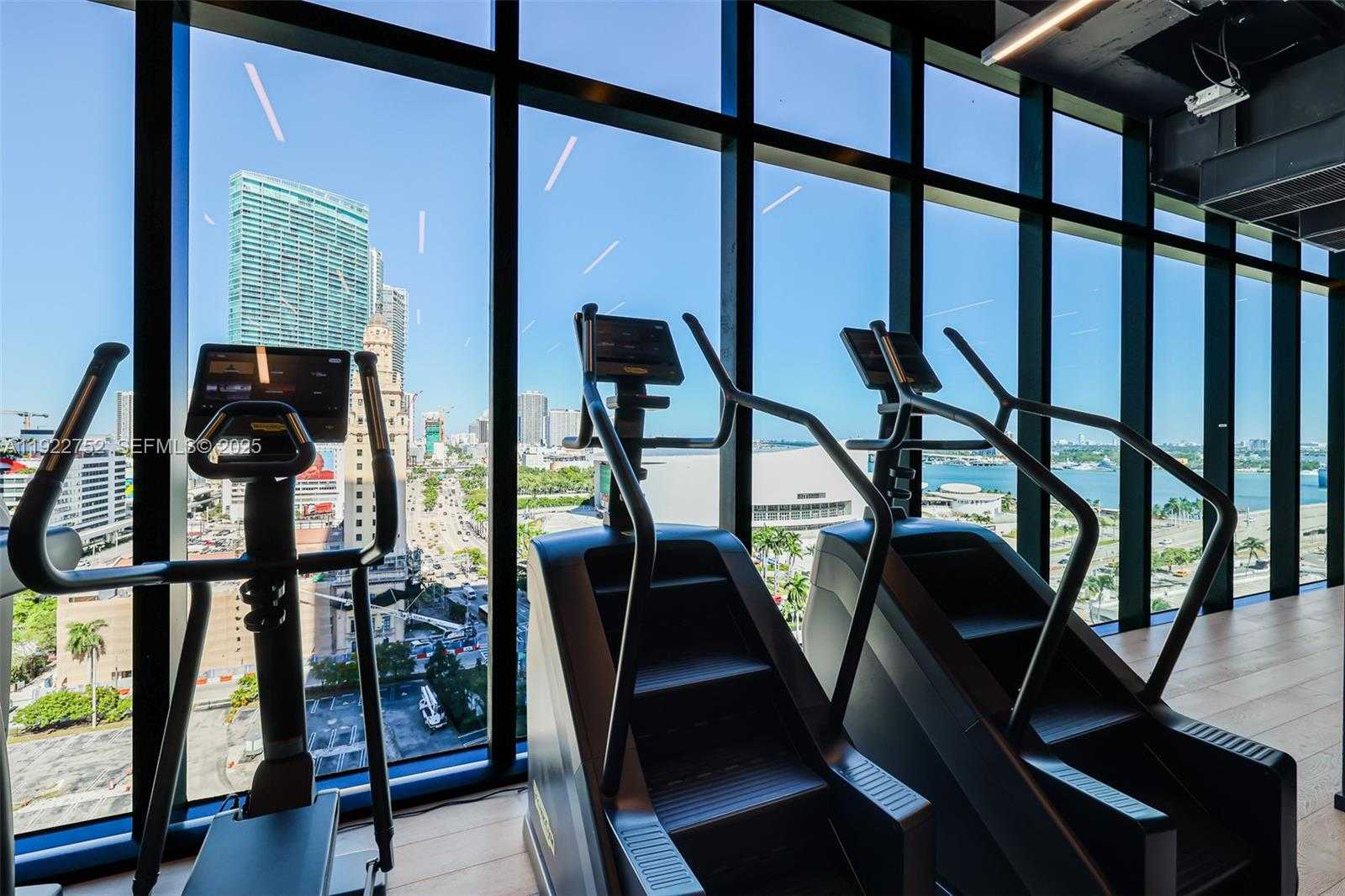 Small Image of 398 NORTH EAST 5TH ST #2319, Miami Number 15