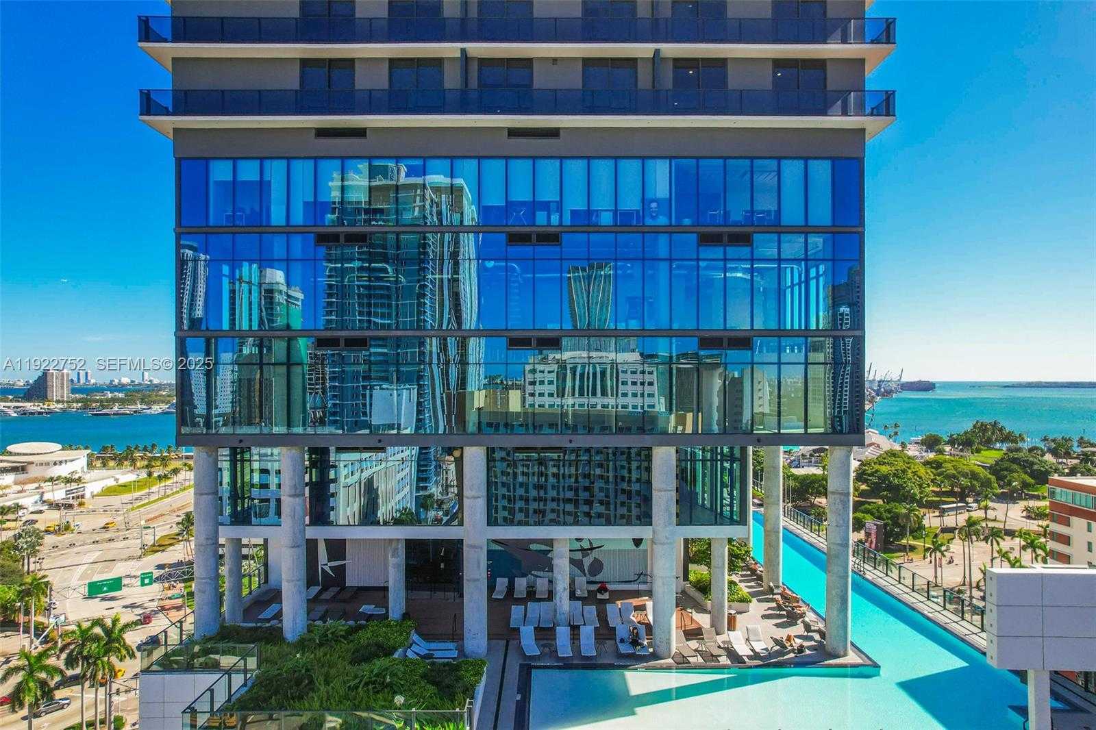 Small Image of 398 NORTH EAST 5TH ST #2319, Miami Number 6