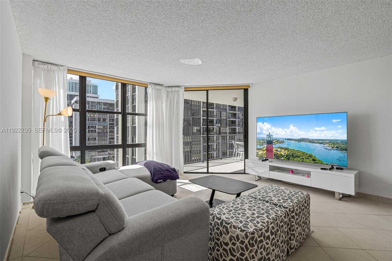 Small Image of 1865 BRICKELL AVE #A1013, Miami Number 16