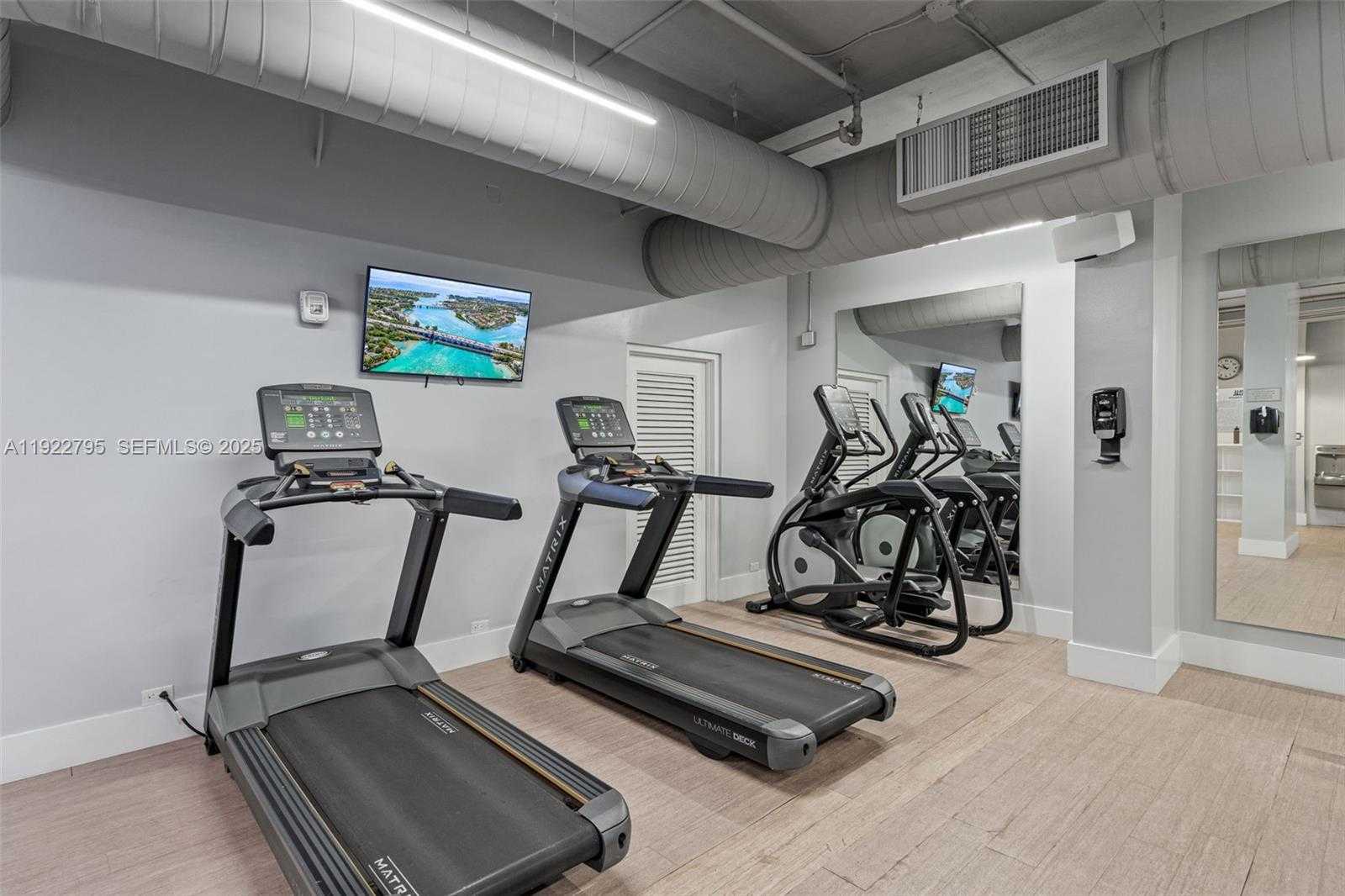 Small Image of 1865 BRICKELL AVE #A1013, Miami Number 31