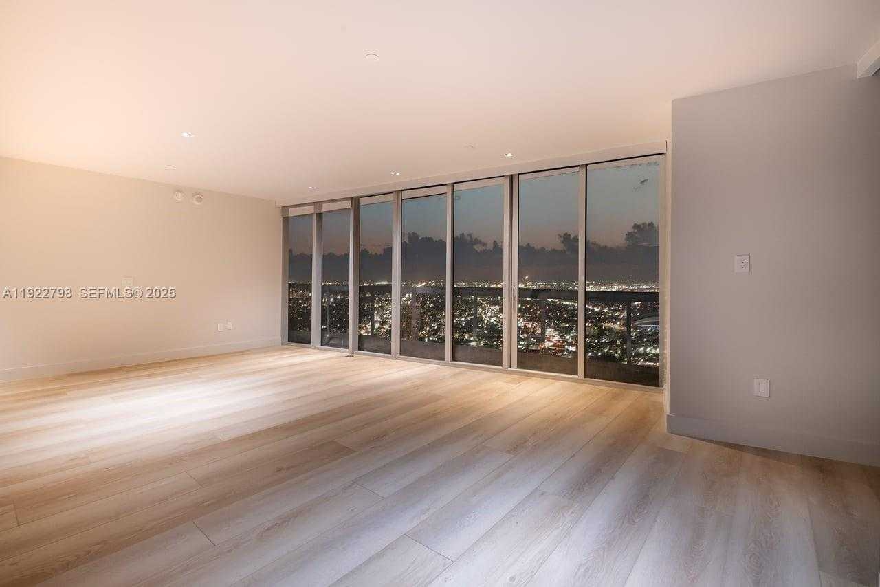 Small Image of 465 BRICKELL AVE #5701, Miami Number 27