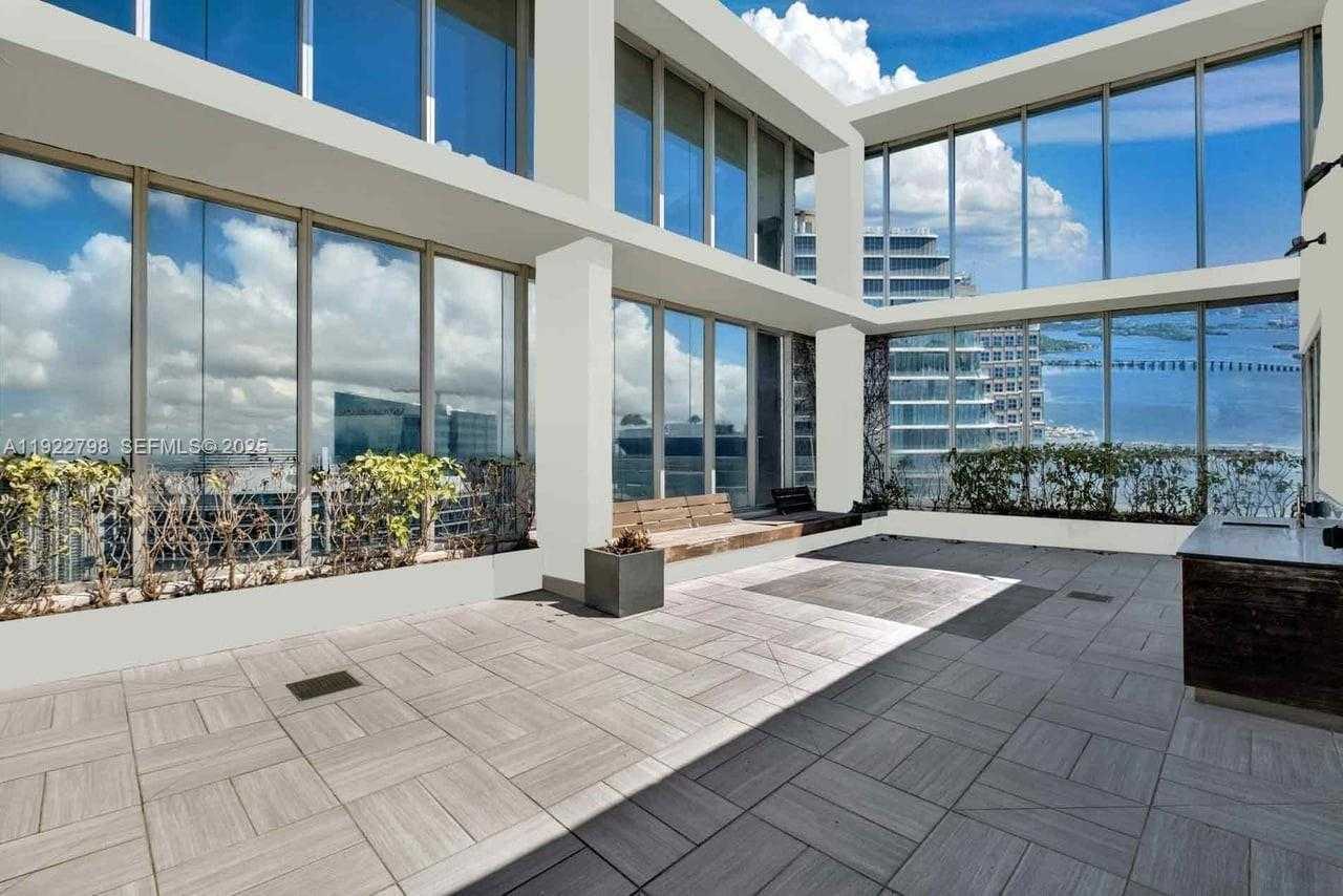 Small Image of 465 BRICKELL AVE #5701, Miami Number 38