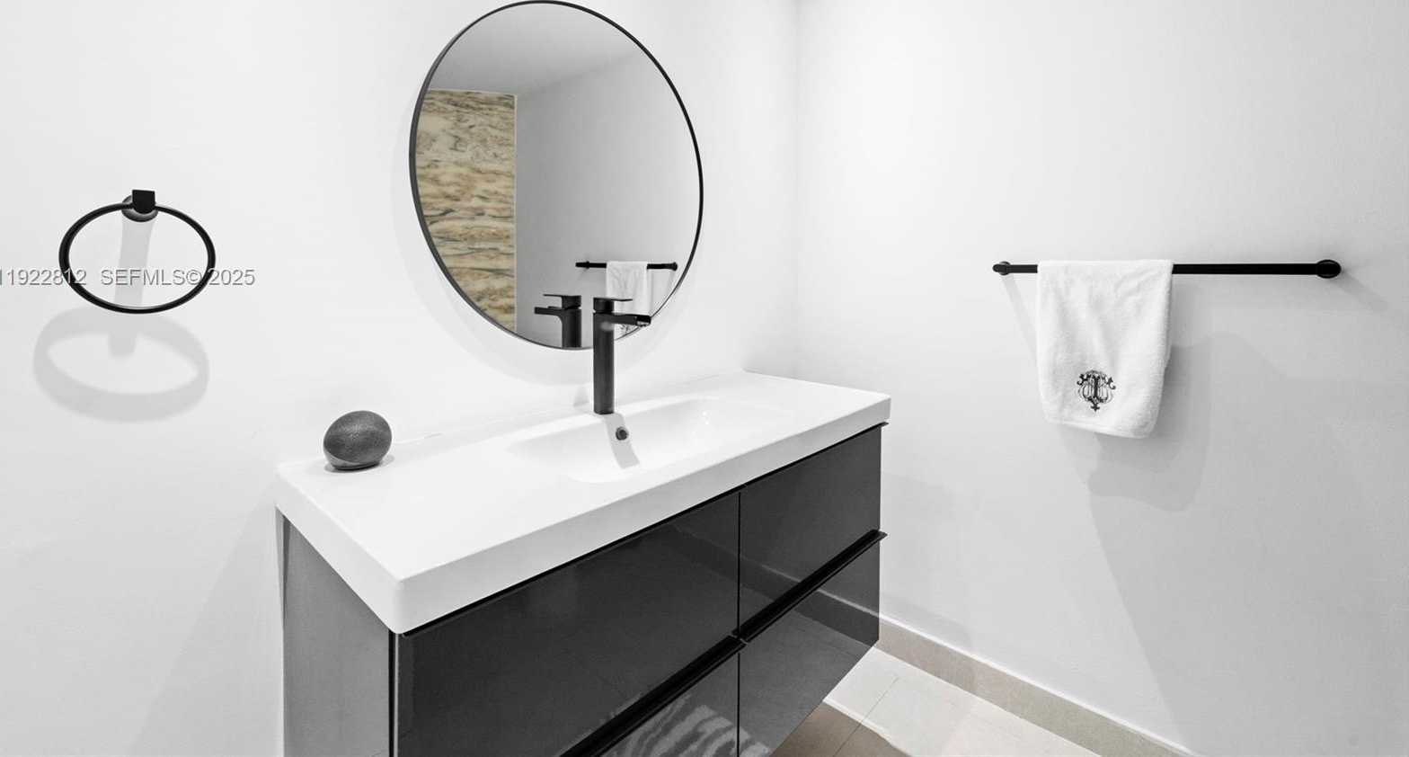 Small Image of 2127 BRICKELL AVE #3005, Miami Number 20