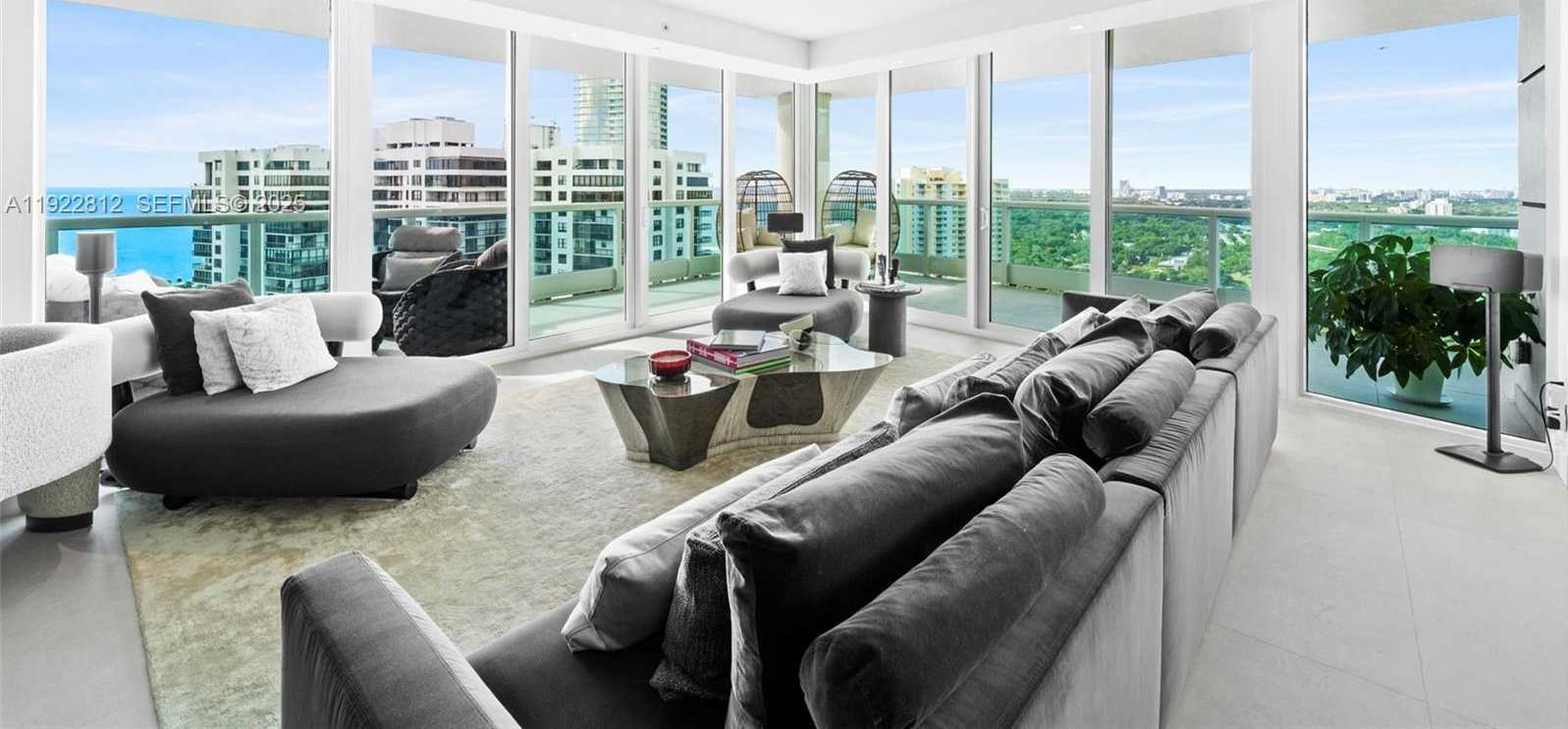 Small Image of 2127 BRICKELL AVE #3005, Miami Number 3