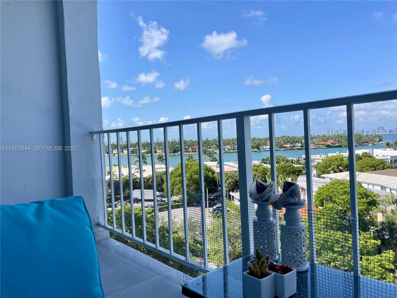 Small Image of 6900 BAY DR #7A, Miami Beach Number 20