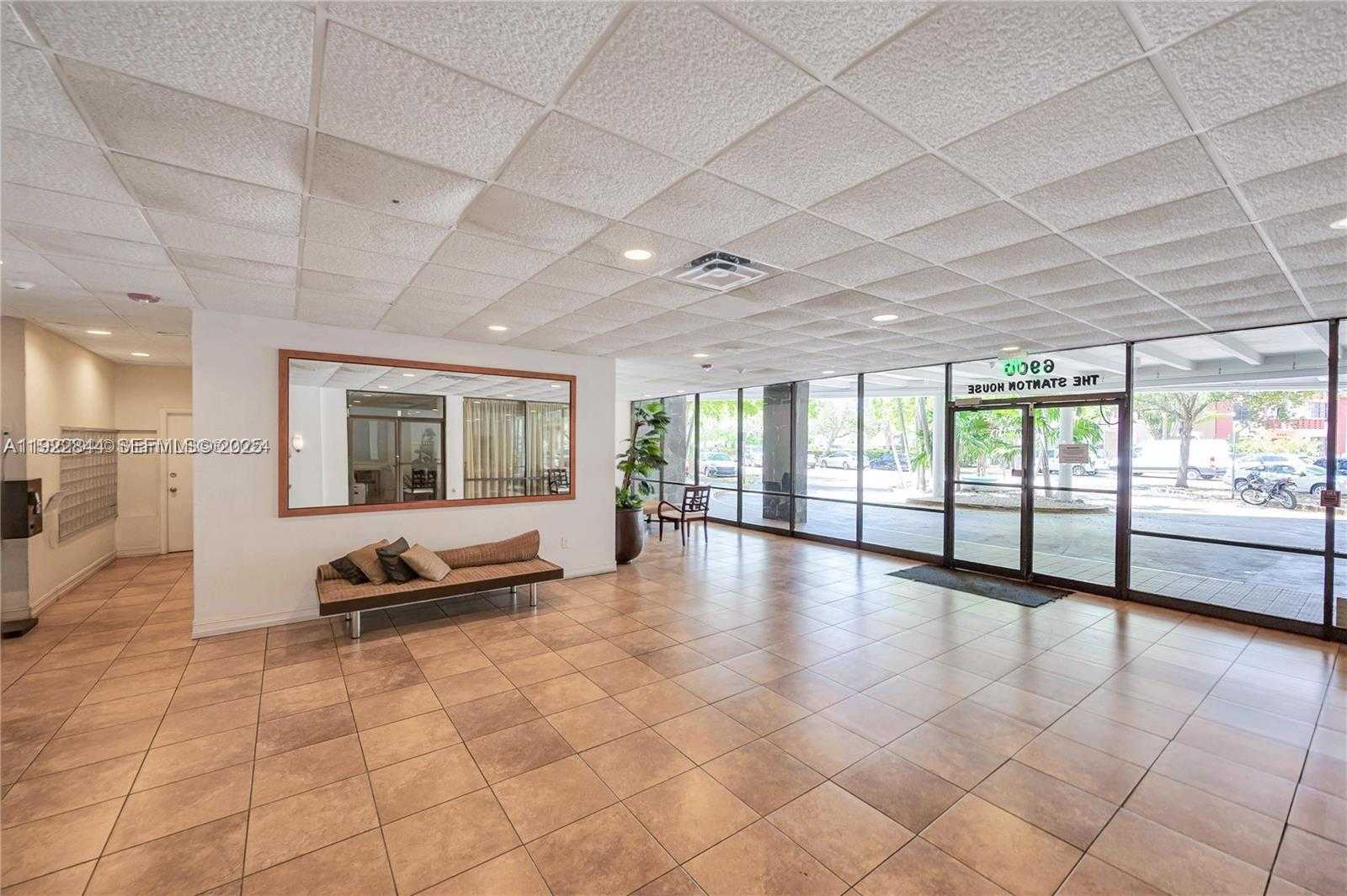 Small Image of 6900 BAY DR #7A, Miami Beach Number 30