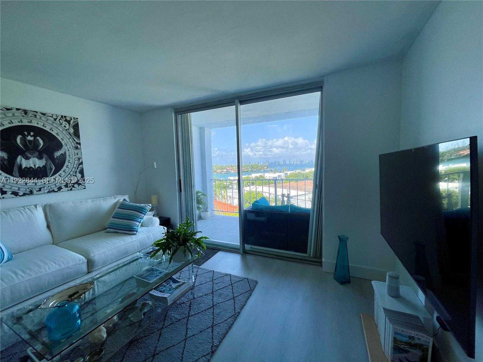 Small Image of 6900 BAY DR #7A, Miami Beach Number 9