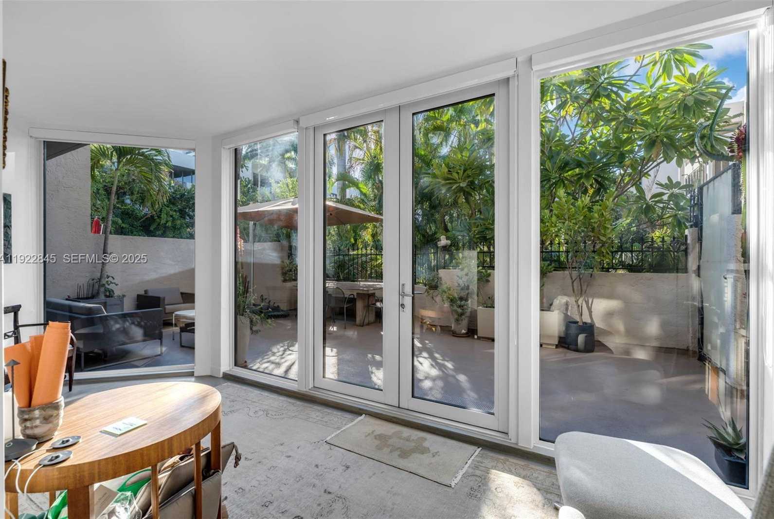 Imagen de Pequeño Objeto