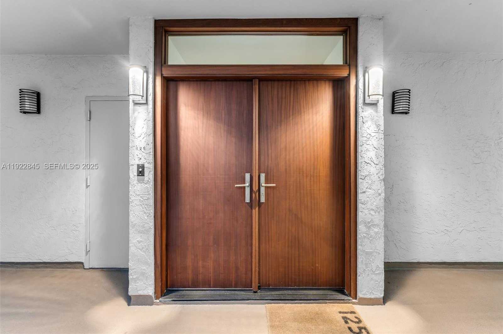 Imagen de Pequeño Objeto