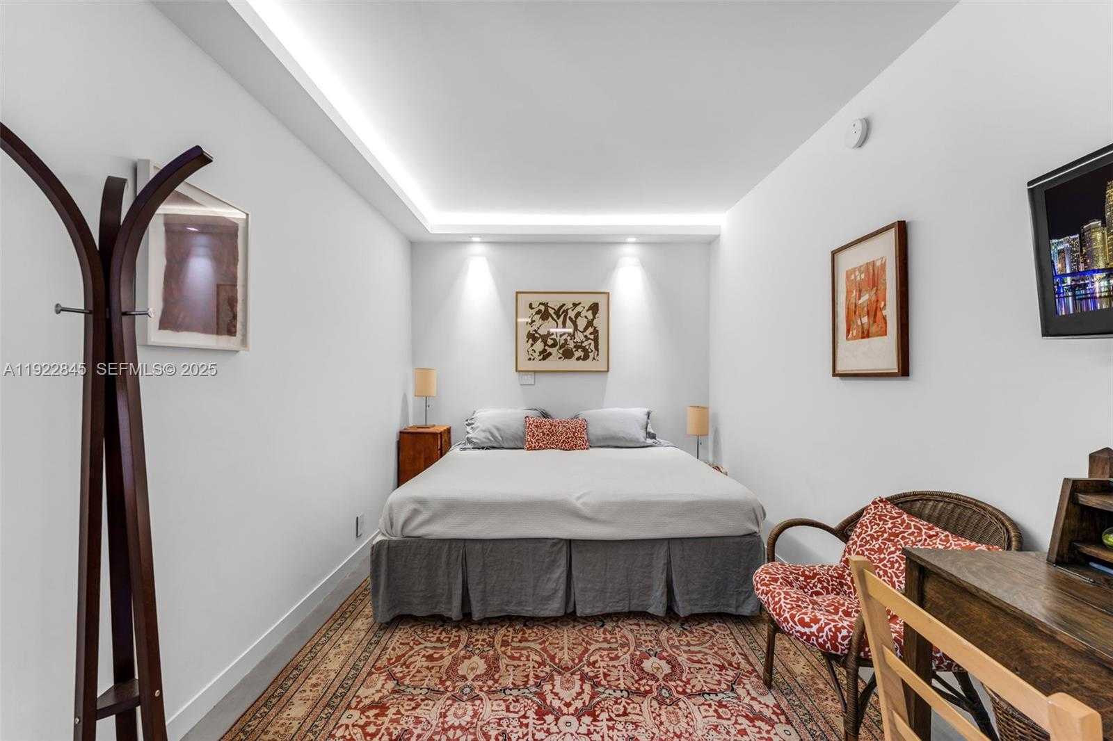 Imagen de Pequeño Objeto