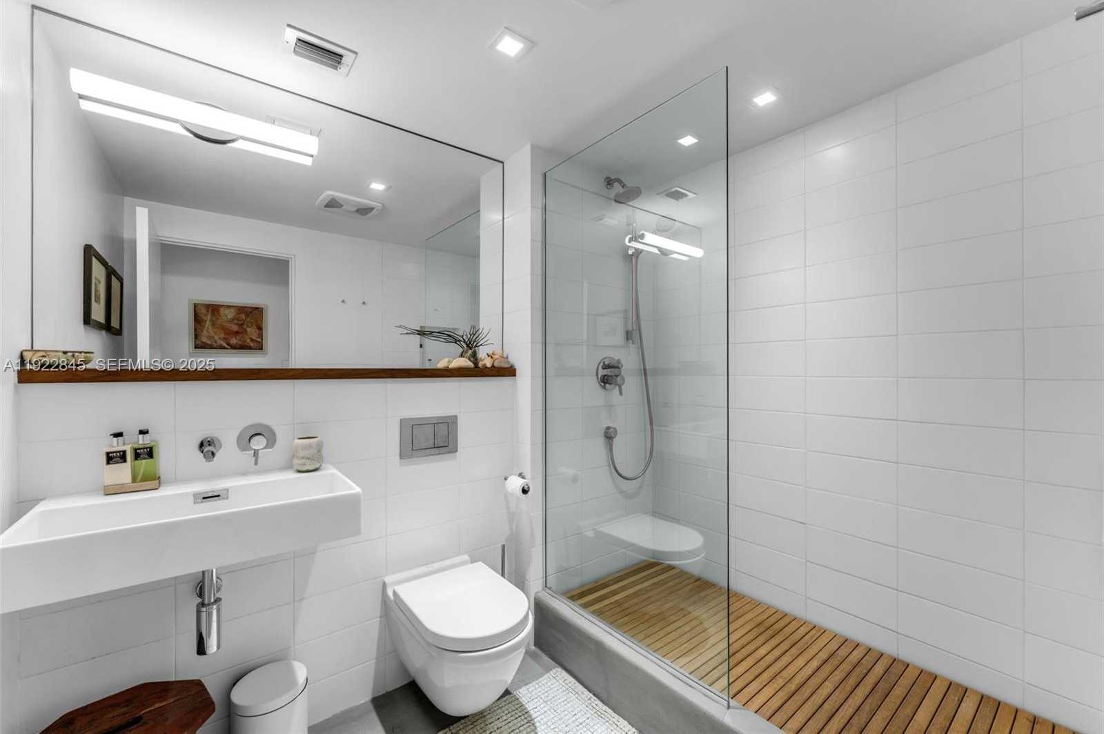 Imagen de Pequeño Objeto