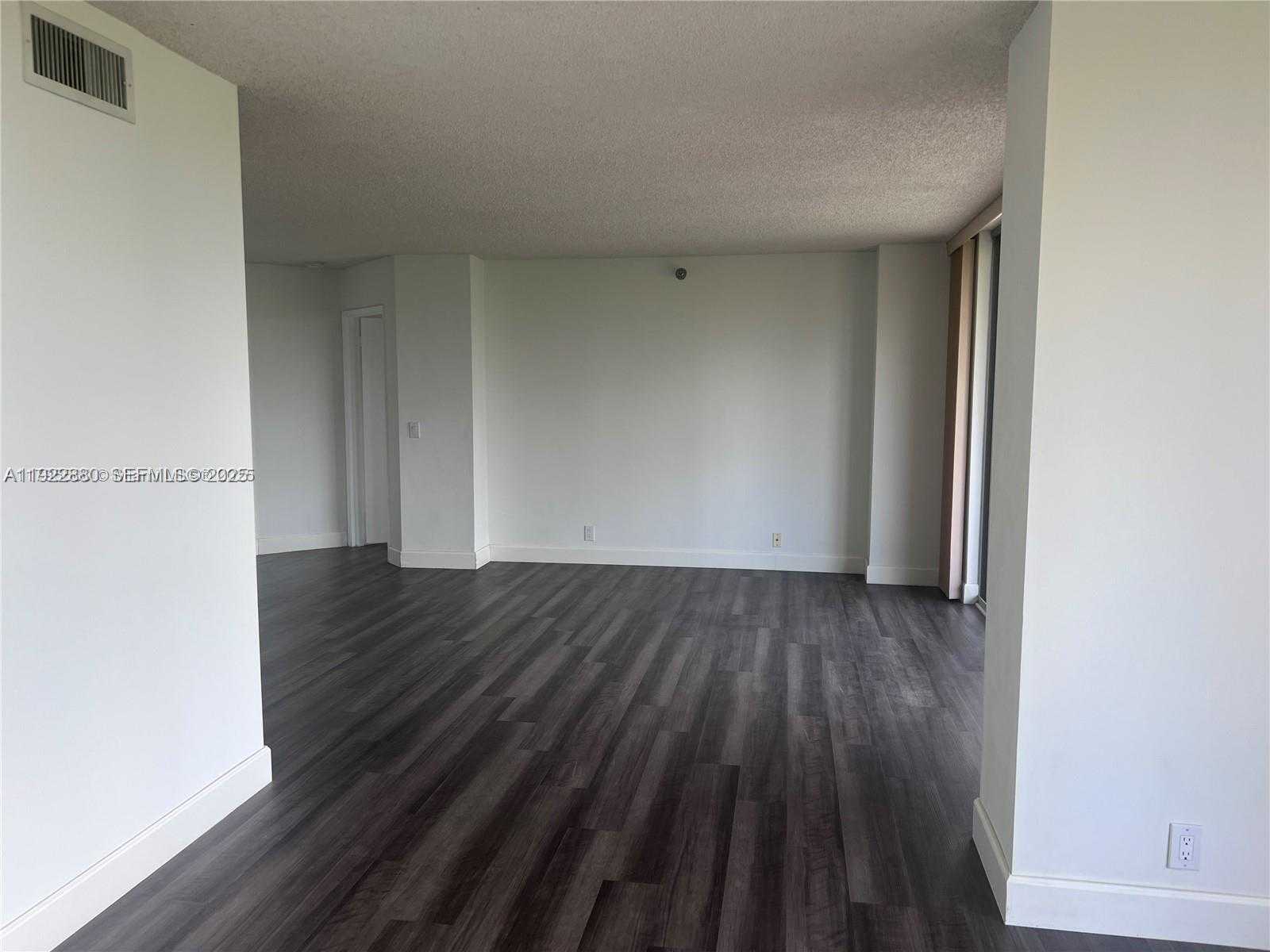 Imagen de Pequeño Objeto