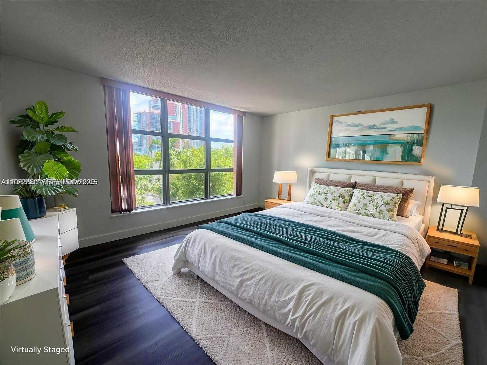 Imagen de Pequeño Objeto