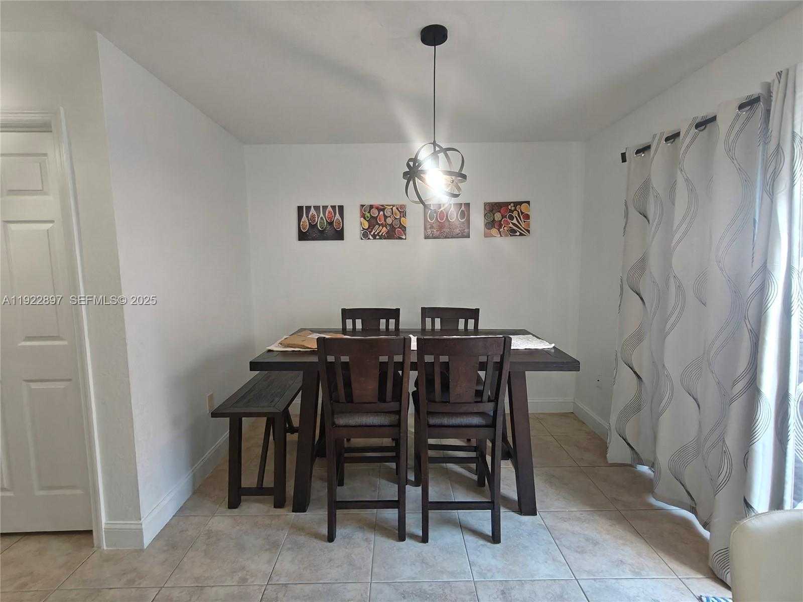 Small Image of 17847 NORTH WEST 74TH PATH, Hialeah Number 13