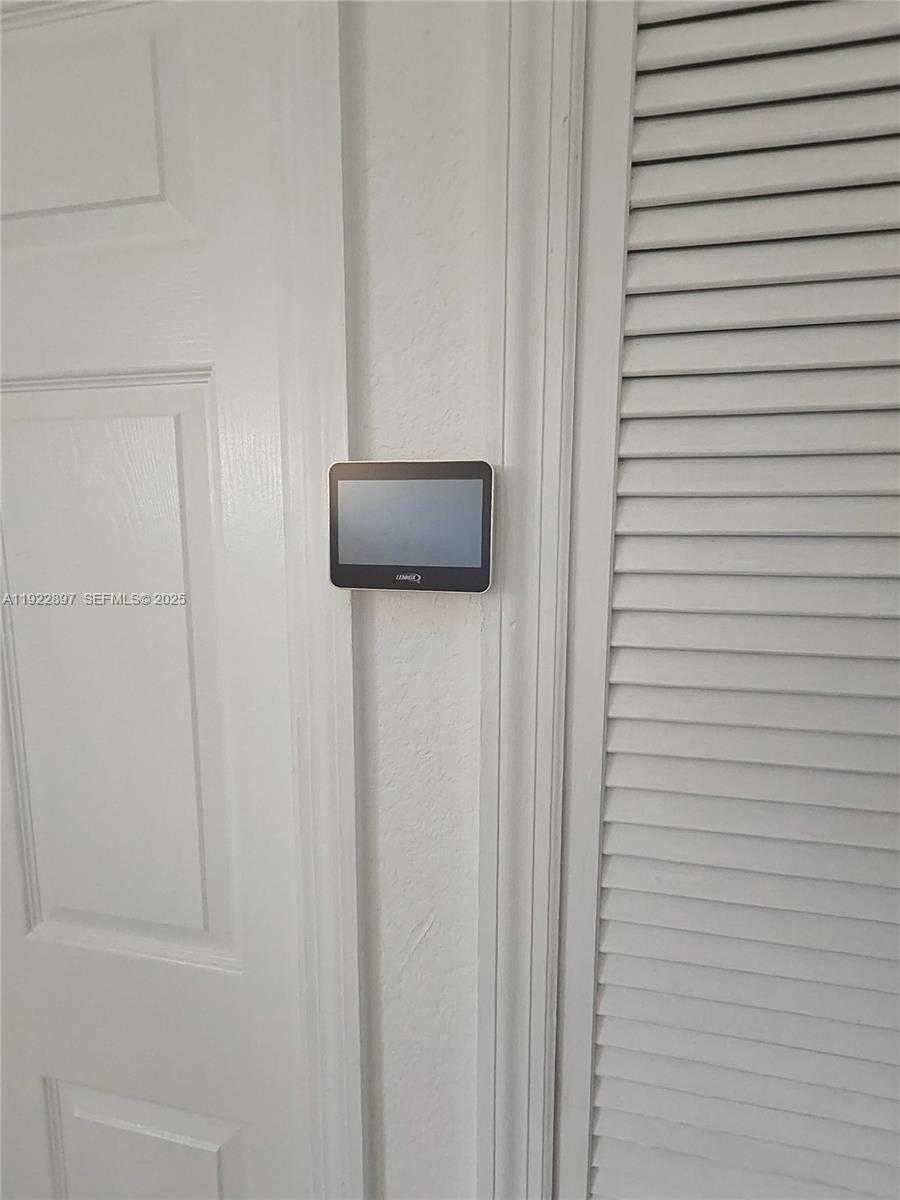 Small Image of 17847 NORTH WEST 74TH PATH, Hialeah Number 26