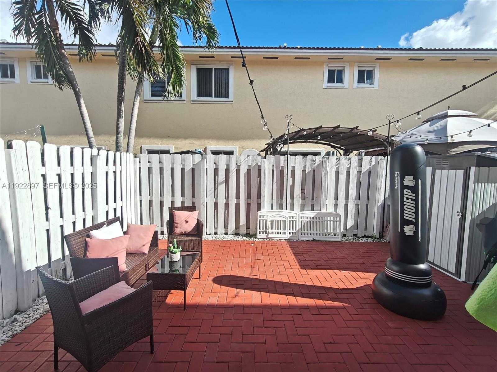 Small Image of 17847 NORTH WEST 74TH PATH, Hialeah Number 30