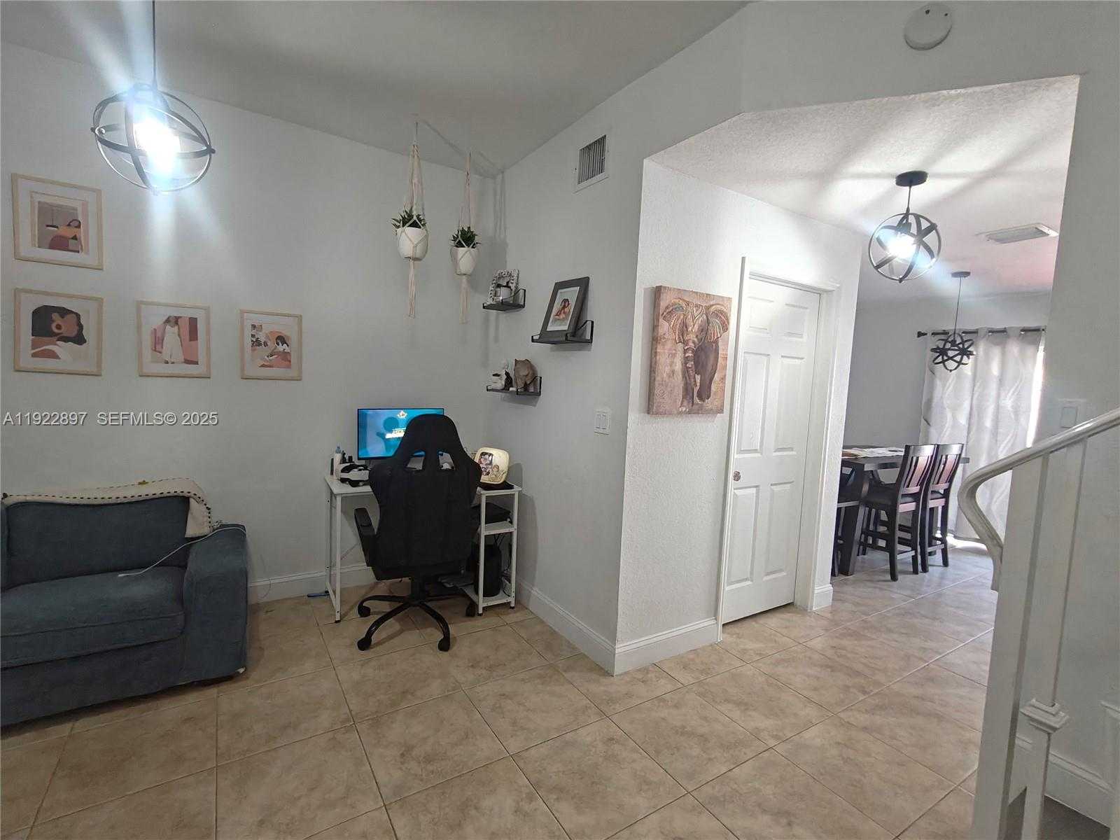 Small Image of 17847 NORTH WEST 74TH PATH, Hialeah Number 9