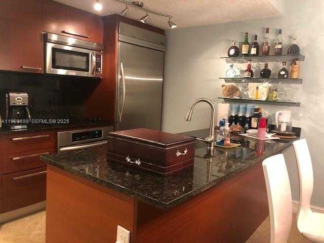 Small Image of 1800 SOUTH OCEAN DR #LP4206, Hallandale Beach Number 5