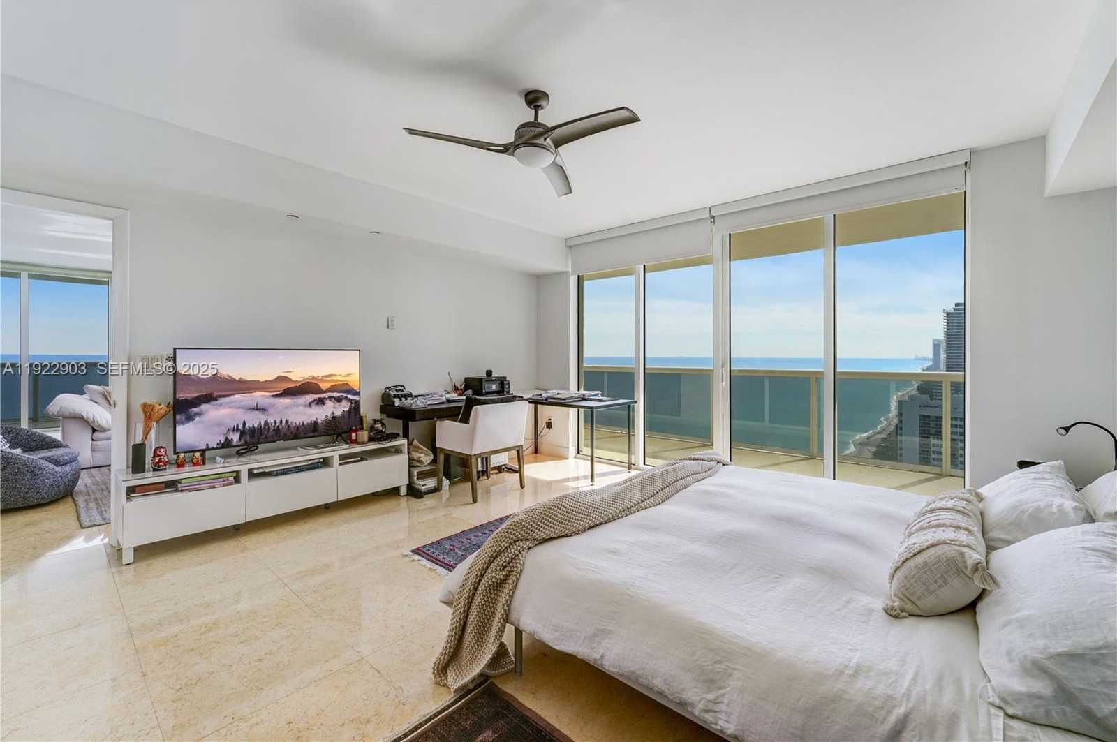 Small Image of 1830 SOUTH OCEAN DR #3002, Hallandale Beach Number 11