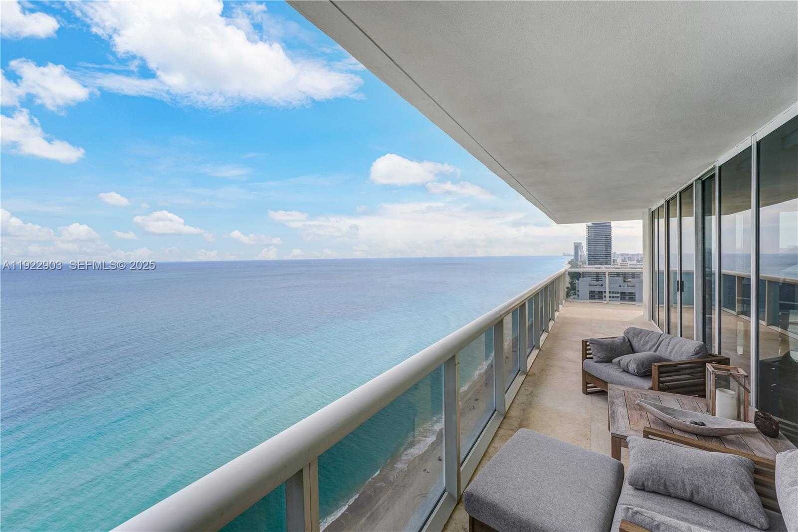 Small Image of 1830 SOUTH OCEAN DR #3002, Hallandale Beach Number 14