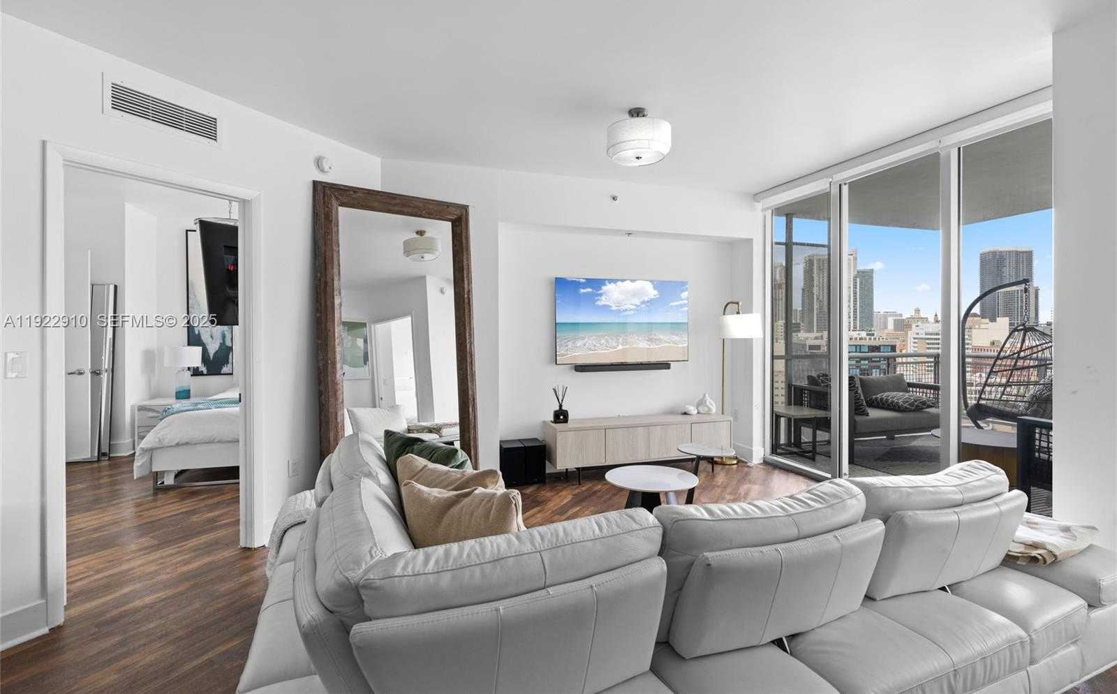 Small Image of 350 SOUTH MIAMI AVE #1803, Miami Number 12