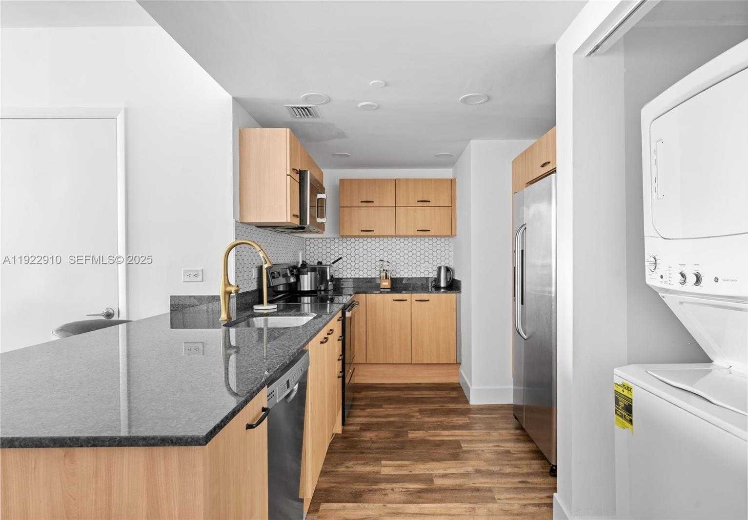 Small Image of 350 SOUTH MIAMI AVE #1803, Miami Number 18