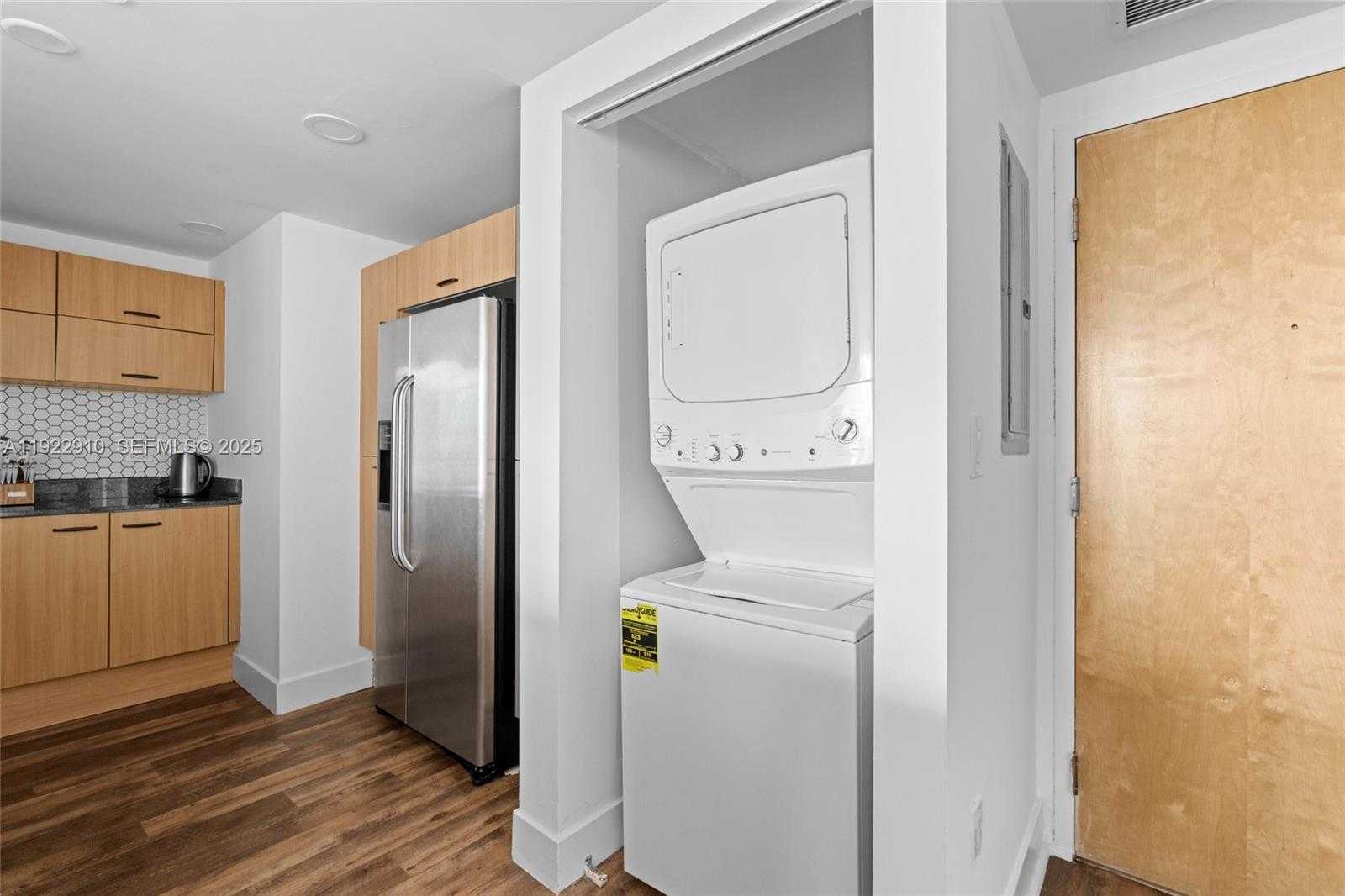 Small Image of 350 SOUTH MIAMI AVE #1803, Miami Number 33