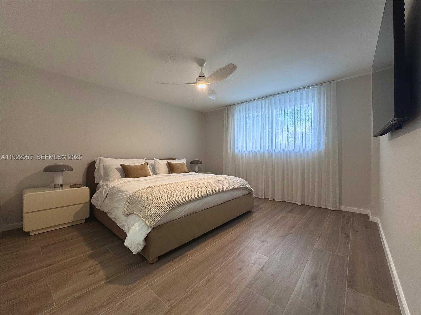 Small Image of 10230 COLLINS AVE #102, Bal Harbour Number 6