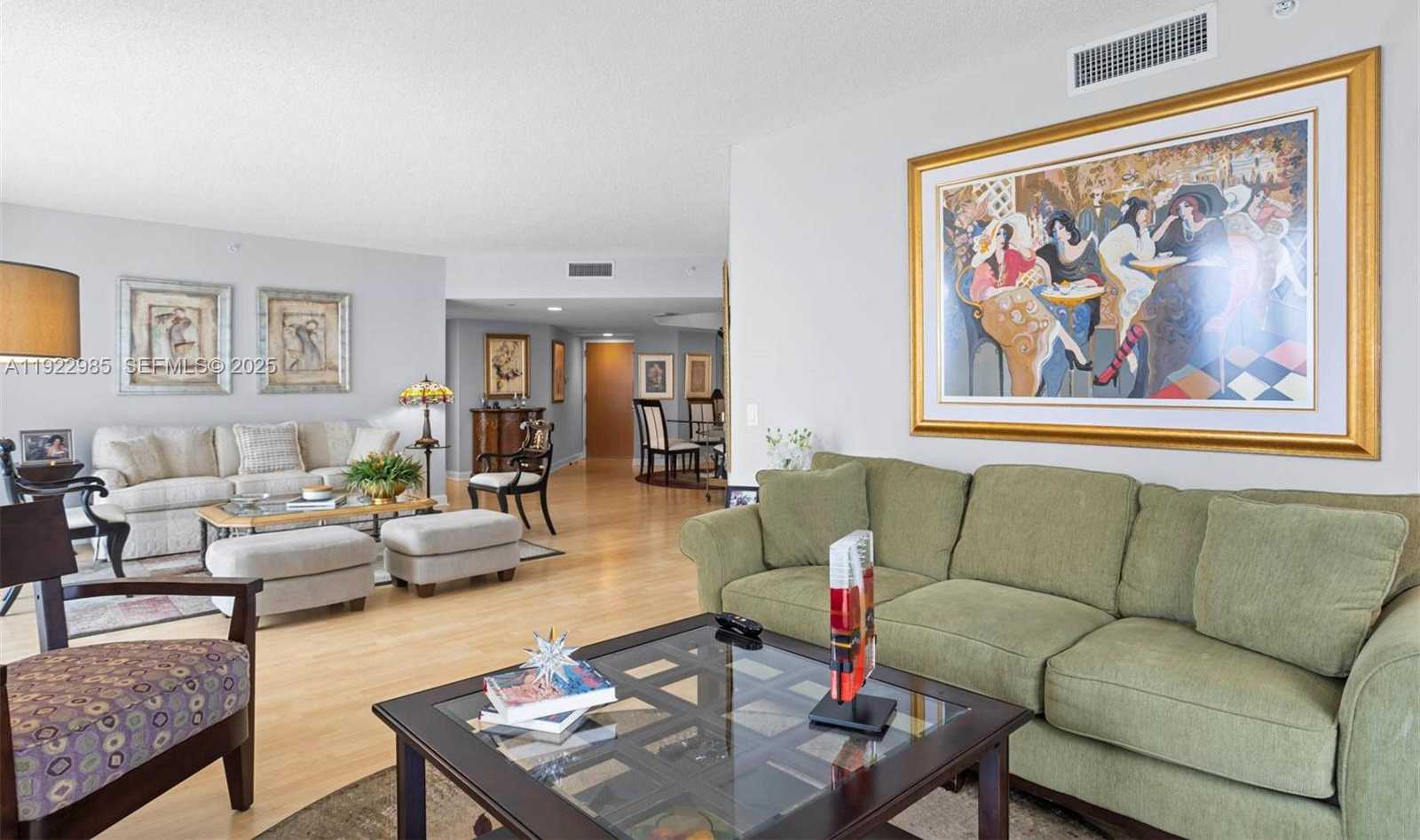Small Image of 21205 YACHT CLUB DR #2403, Aventura Number 10