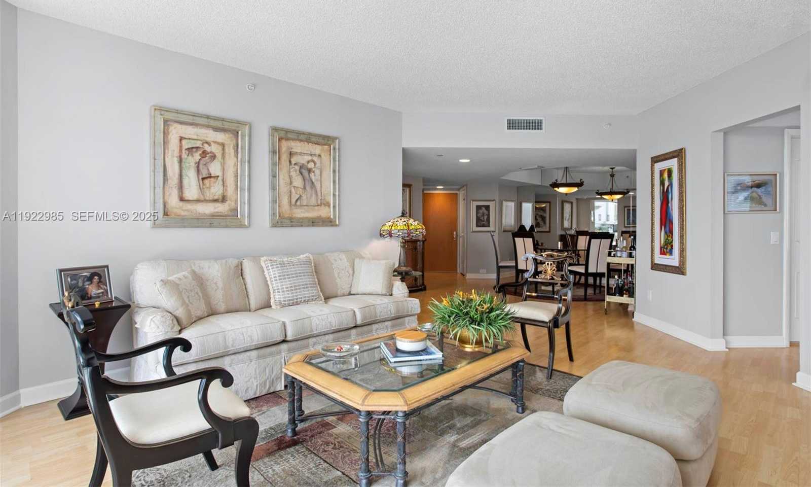Small Image of 21205 YACHT CLUB DR #2403, Aventura Number 9