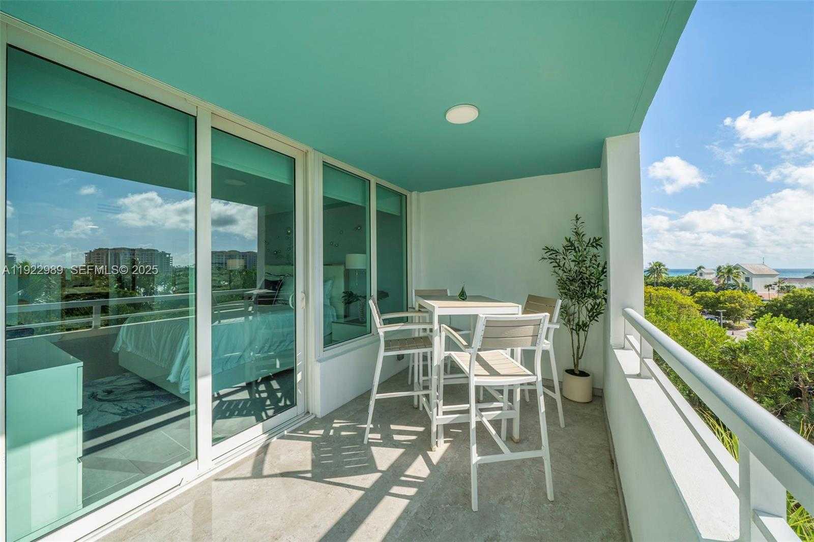 Small Image of 400 SOUTH POINTE DR #401, Miami Beach Number 23