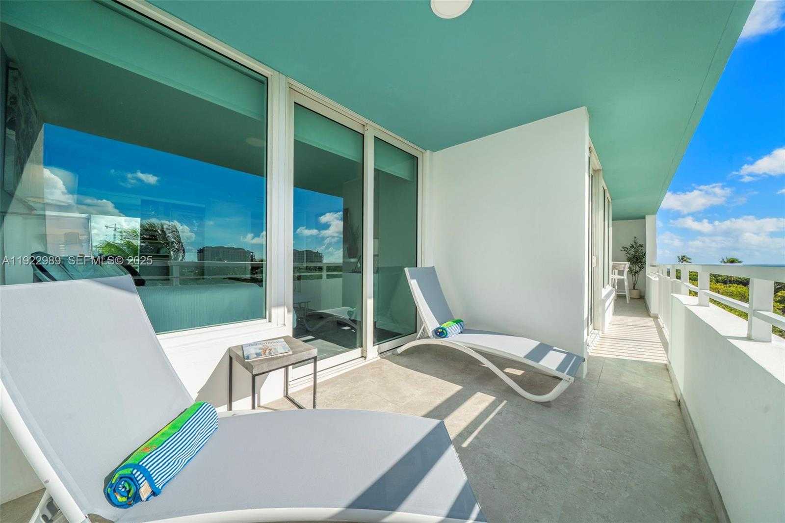 Small Image of 400 SOUTH POINTE DR #401, Miami Beach Number 31