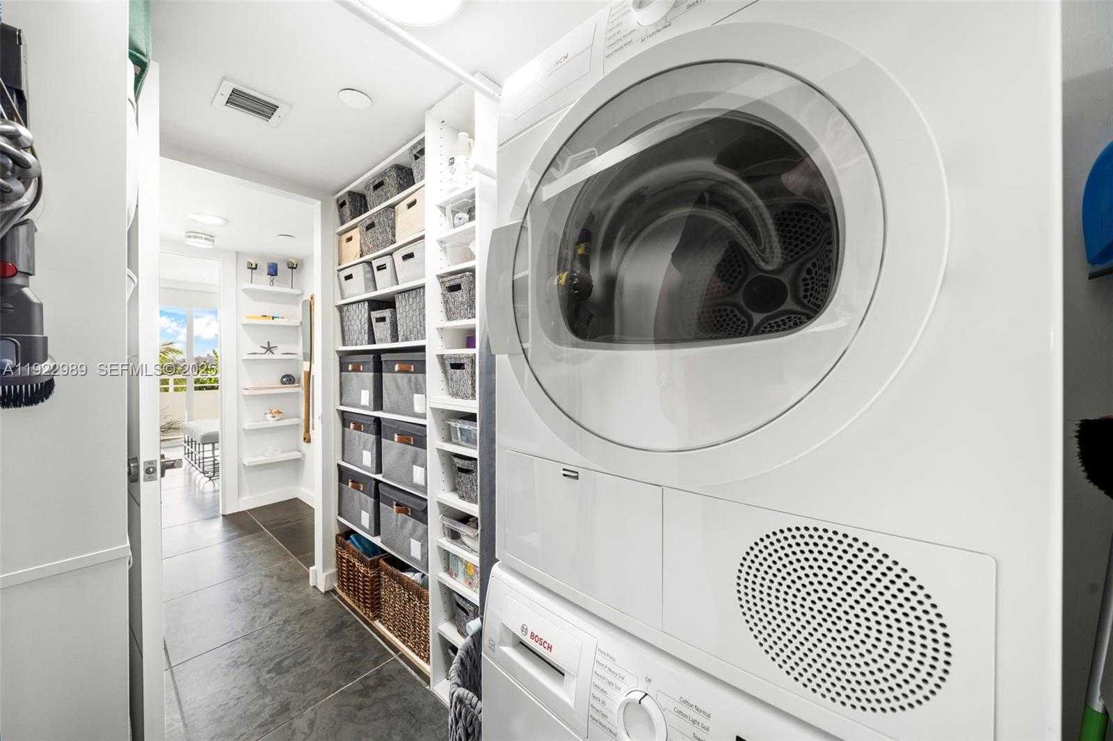 Small Image of 400 SOUTH POINTE DR #401, Miami Beach Number 35