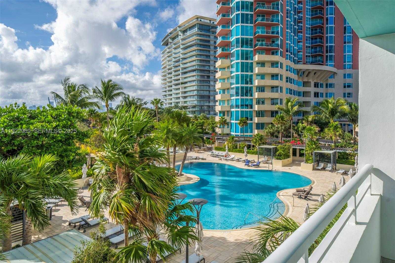 Small Image of 400 SOUTH POINTE DR #401, Miami Beach Number 36