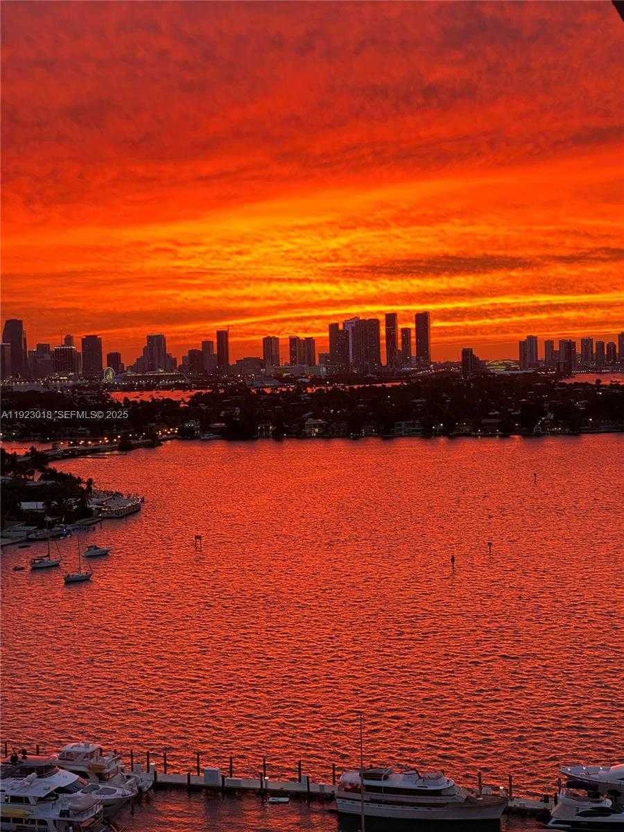 Small Image of 1900 SUNSET HARBOUR DR #2115, Miami Beach Number 1
