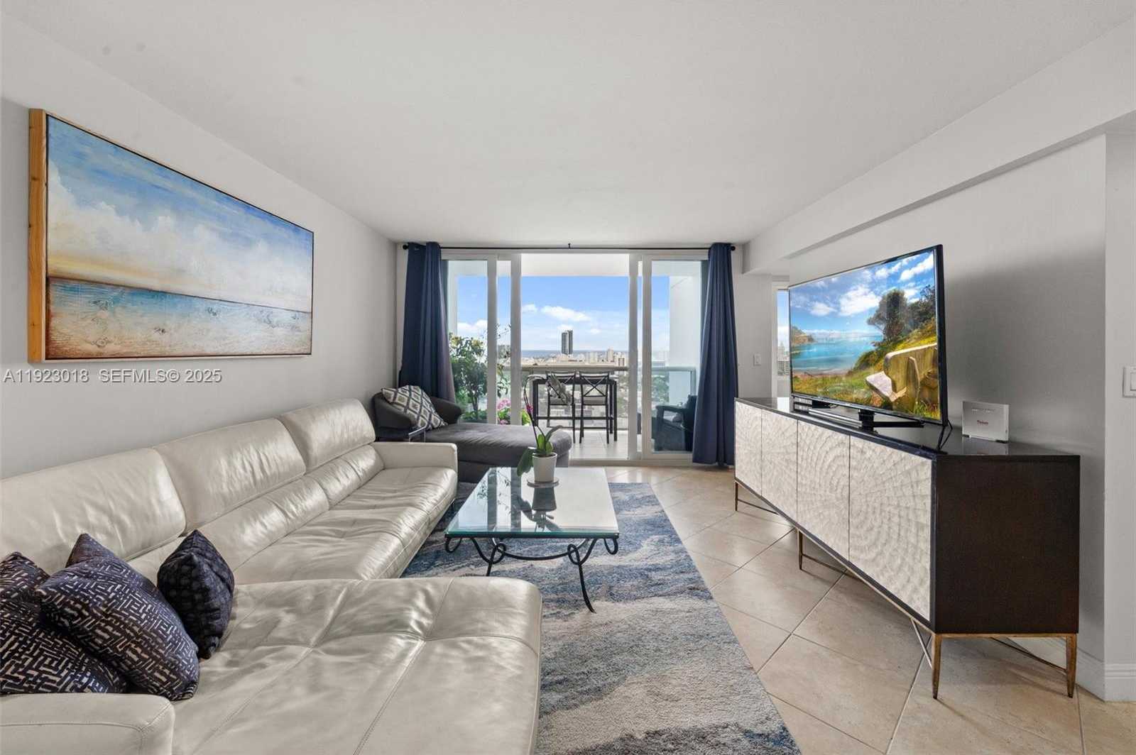 Small Image of 1900 SUNSET HARBOUR DR #2115, Miami Beach Number 5