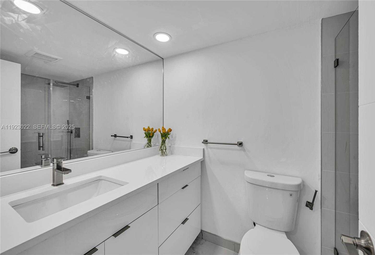 Small Image of 301 174TH ST #820, Sunny Isles Beach Number 10