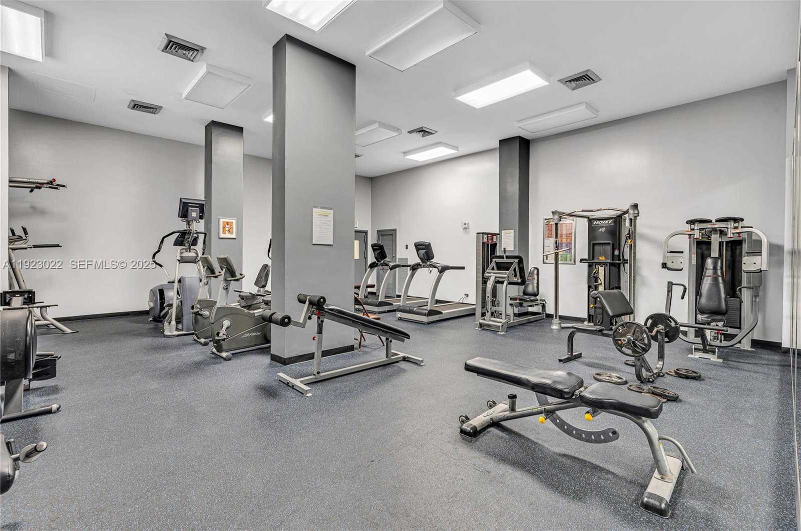 Small Image of 301 174TH ST #820, Sunny Isles Beach Number 17