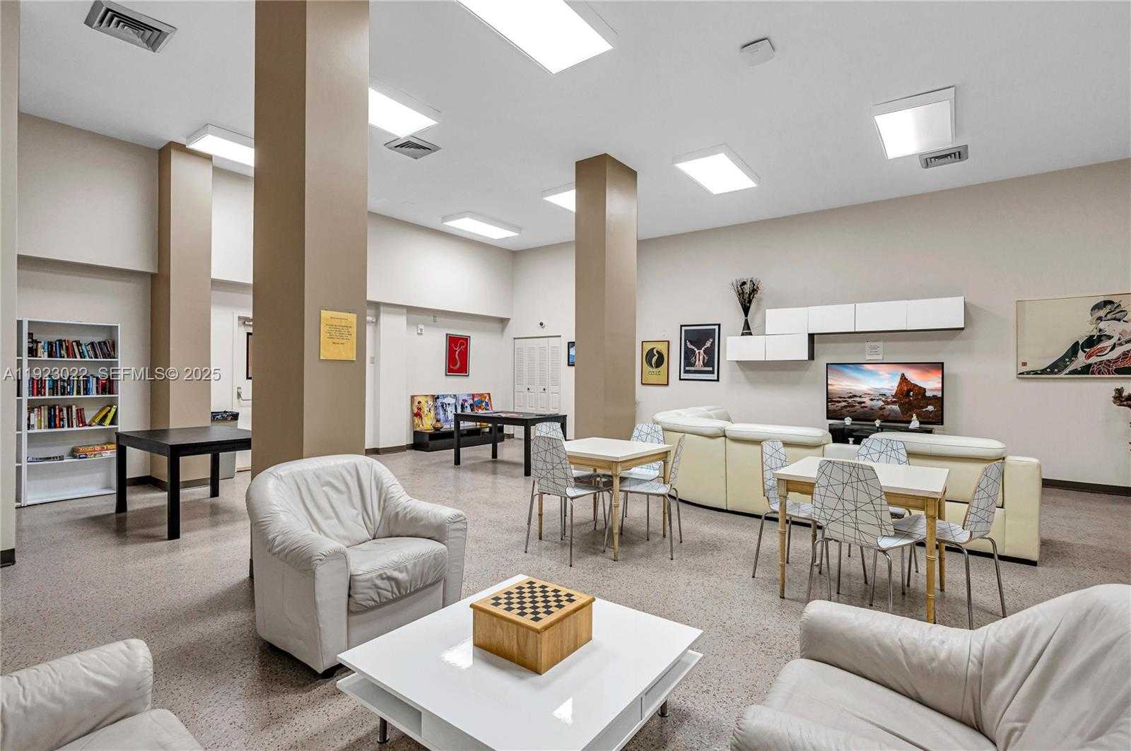 Small Image of 301 174TH ST #820, Sunny Isles Beach Number 20