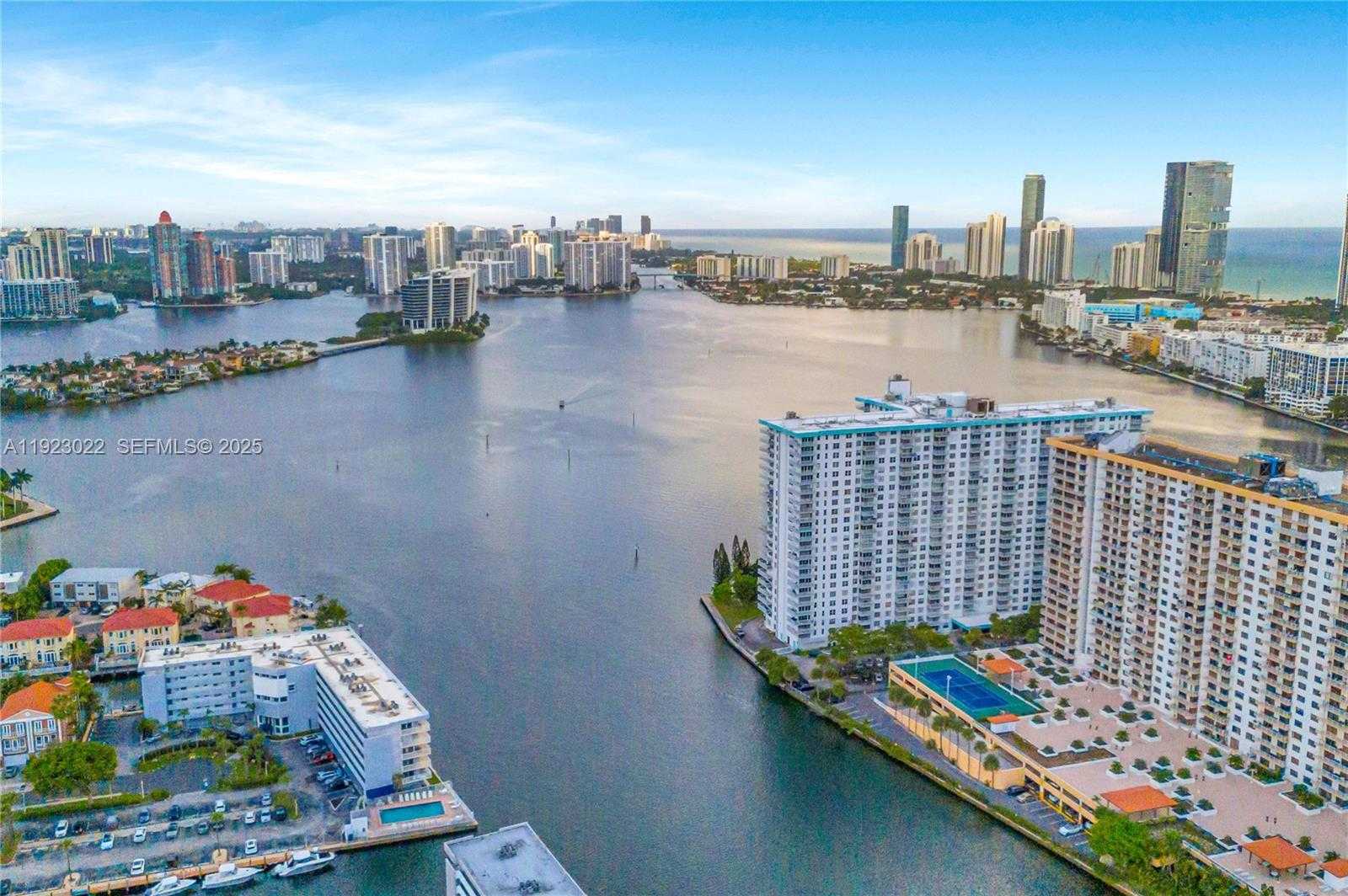 Small Image of 301 174TH ST #820, Sunny Isles Beach Number 25