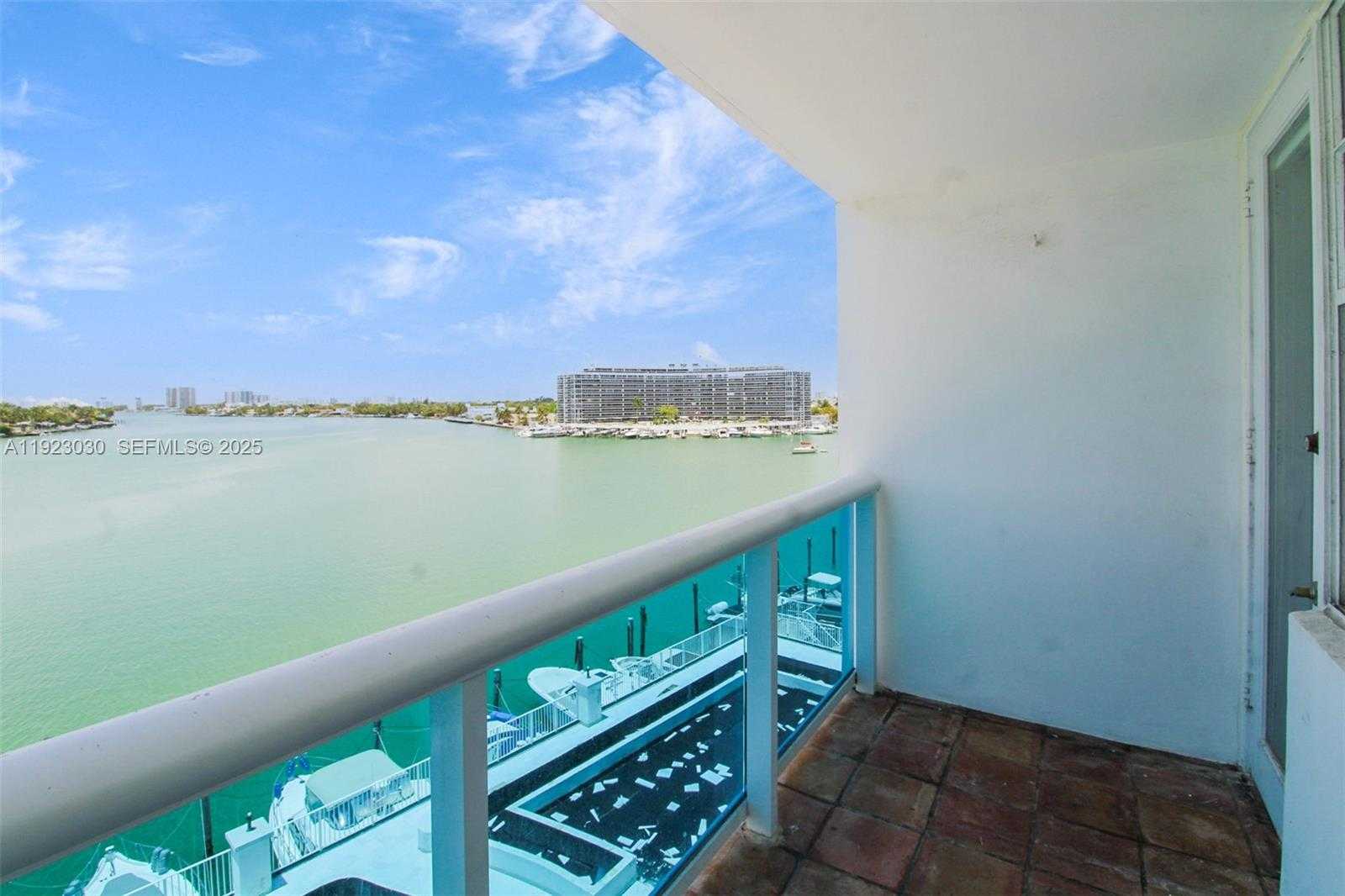 Small Image of 6770 INDIAN CREEK DR #6O, Miami Beach Number 12