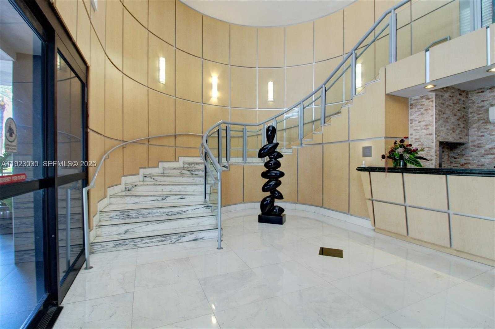 Small Image of 6770 INDIAN CREEK DR #6O, Miami Beach Number 2