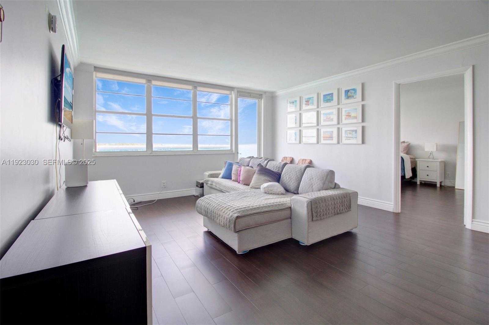 Small Image of 6770 INDIAN CREEK DR #6O, Miami Beach Number 4